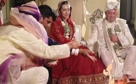 प्यार की कोई उम्र नहीं! 72 वर्षीय बुजुर्ग ने 27 साल की युवती संग लिए 7 फेरे, जोधपुर बना गवाह