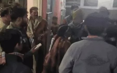 बीकानेर में डॉक्टर ने मरीज को बाल पकड़कर पीटा, वीडियो वायरल: मां गिड़गिड़ाती रही