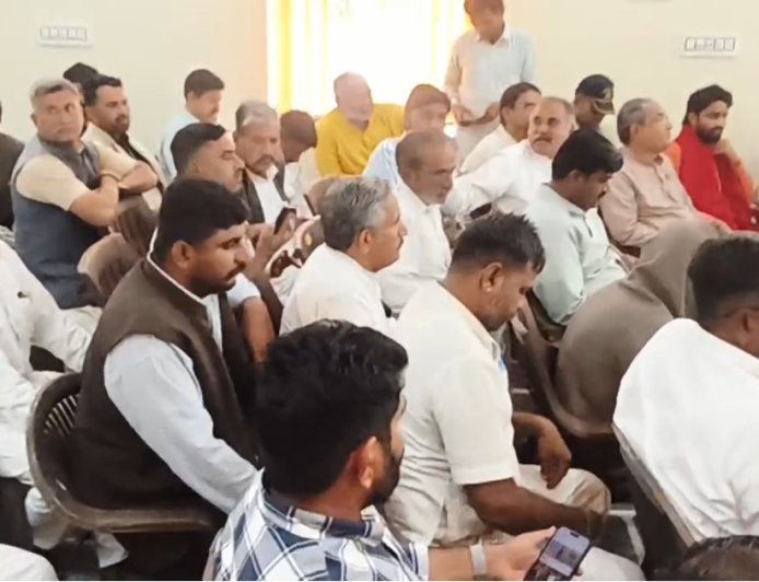 रणजीतपुरा छात्रा हत्याकांड: तीसरे दिन भी धरना जारी, प्रशासन से वार्ता विफल, गिरफ्तारी की मांग पर अड़े परिजन