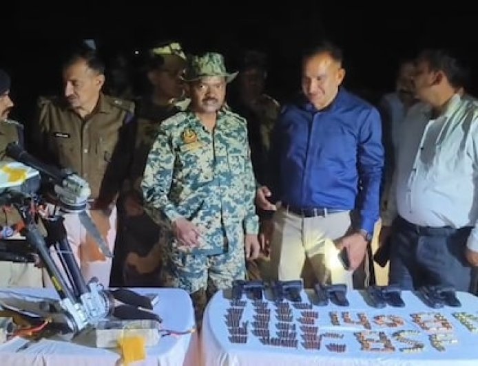 बीकानेर बॉर्डर पर बड़ा खुलासा: पाकिस्तान से ड्रोन के जरिए हथियारों की खेप भेजी जा रही थी, BSF-पुलिस अलर्ट