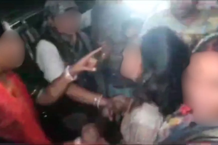 Rajasthan News: कैला देवी पदयात्रा में ‘बच्चा चोर’ समझकर महिला की पिटाई, वीडियो वायरल